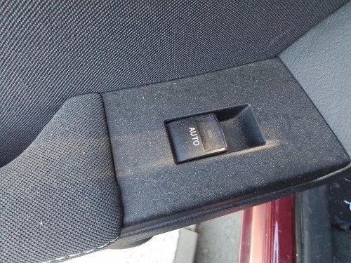  MANDO ELEVALUNAS TRASERO IZQUIERDO TOYOTA AURIS (E18) 
