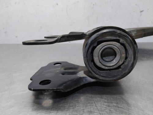 BRAZO SUSPENSION DELANTERO IZQUIERDO Ford FOCUS BERLINA (CEW) 
