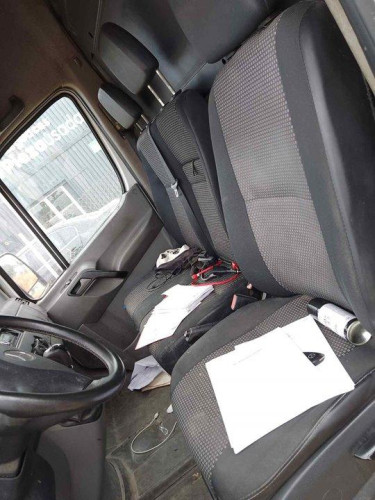 MERCEDES-BENZ SPRINTER II FURGÓN — vehículo donante para recambios 