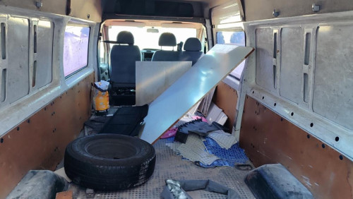 FORD TRANSIT FURGÓN CORTO (FY) — vehículo donante para recambios 