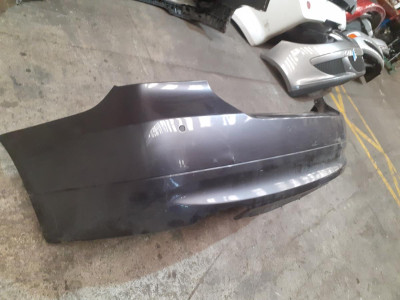 PARAGOLPES TRASERO
