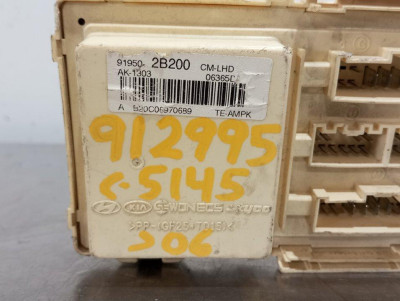 CAJA RELES / FUSIBLES, HYUNDAI, SANTA FE (CM)