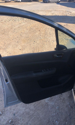 PEUGEOT 307 (S1)(04.2001)