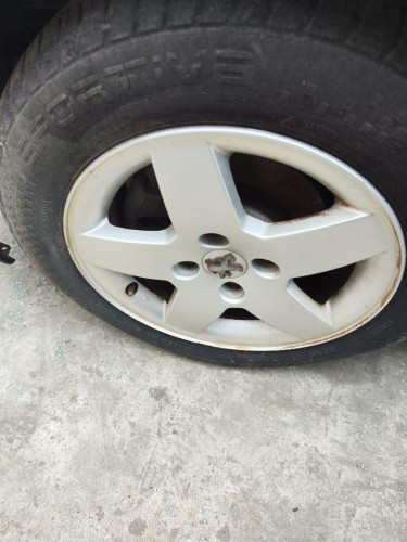 LLANTA Peugeot 207 