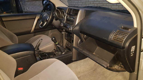 TOYOTA LAND CRUISER (J15) — vehículo donante para recambios 