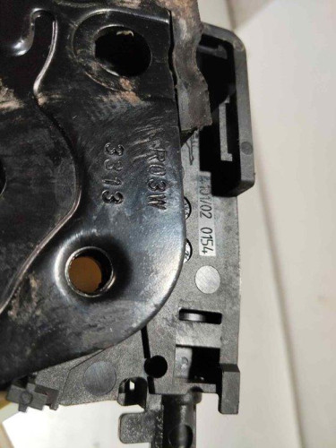 CERRADURA PUERTA TRASERA DERECHA VOLKSWAGEN PASSAT BERLINA (362) 