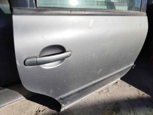 PUERTA TRASERA DERECHA VOLKSWAGEN PASSAT BERLINA (3B3) 