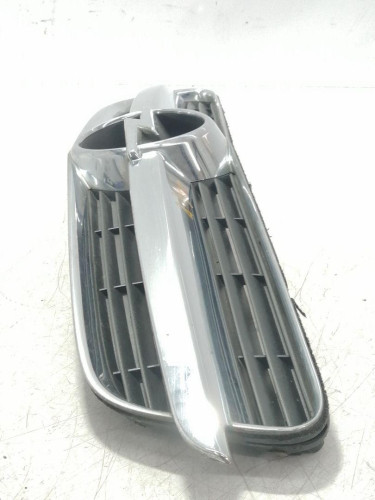  REJILLA DELANTERA OPEL VECTRA C BERLINA 