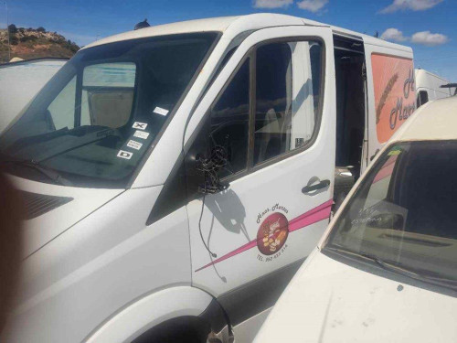  PUERTA DELANTERA IZQUIERDA Mercedes-Benz SPRINTER II FURGÓN 