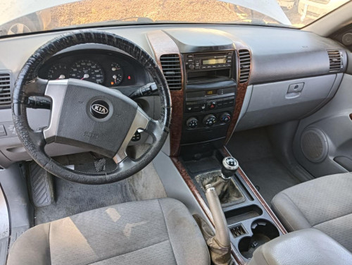 KIA SORENTO (BL) — vehículo donante para recambios 