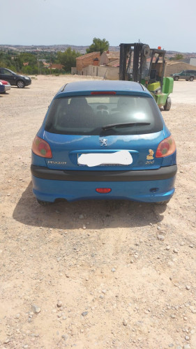 PEUGEOT 206 — vehículo donante para recambios 