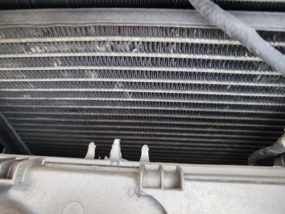 CONDENSADOR / RADIADOR AIRE ACONDICIONADO