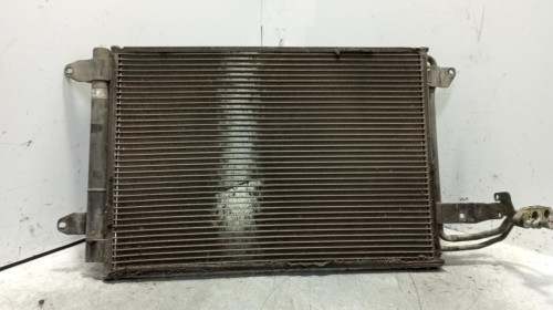 CONDENSADOR / RADIADOR AIRE ACONDICIONADO de segunda mano