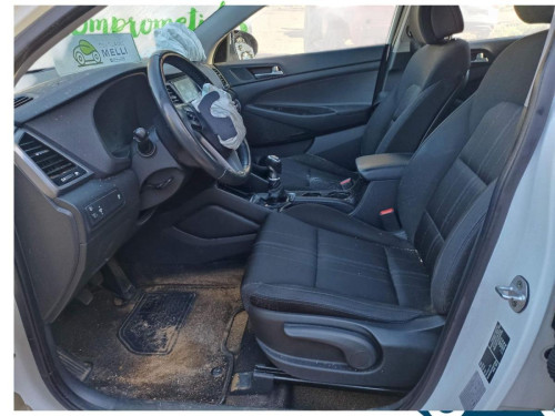 HYUNDAI TUCSON (TL) — vehículo donante para recambios 