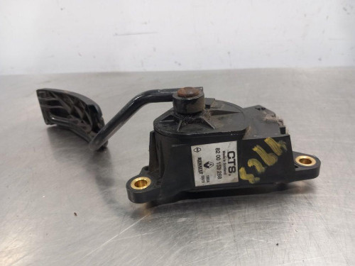  PEDAL ACELERADOR 