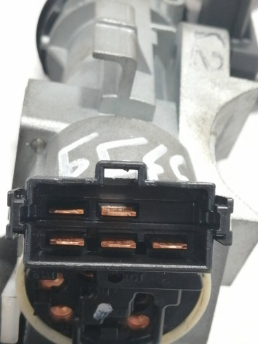  CONMUTADOR DE ARRANQUE MITSUBISHI COLT CZ3 BERL. 3 (Z30) 