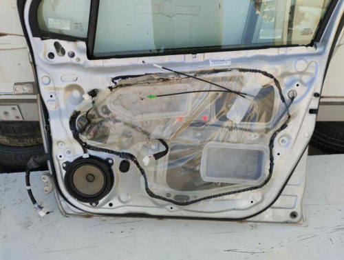  ELEVALUNAS DELANTERO DERECHO TOYOTA YARIS (P13) 