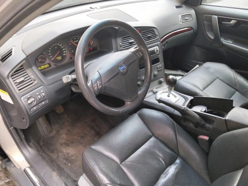  VOLVO S60 BERLINA 