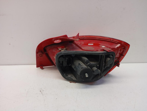 PILOTO TRASERO IZQUIERDO Seat IBIZA BERLINA (6J5) 