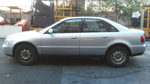  AUDI A4 BERLINA (B5) 