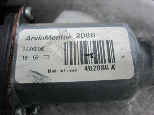  ELEVALUNAS DELANTERO DERECHO Renault KANGOO II (F/KW0) 