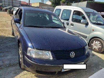 VOLKSWAGEN PASSAT BERLINA (3B2)