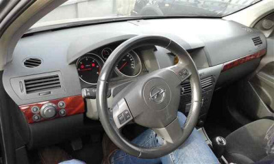 OPEL ASTRA H BERLINA