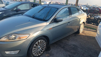 FORD MONDEO BERLINA (CA2)