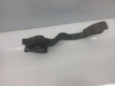 PEDAL ACELERADOR