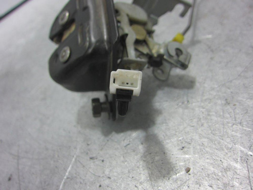 CERRADURA MALETERO / PORTON NISSAN ALMERA TINO (V10M) 