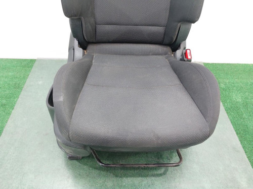 ASIENTO DELANTERO DERECHO KIA CARENS (RP) 