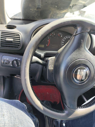 VOLANTE Seat LEON (1M1) 