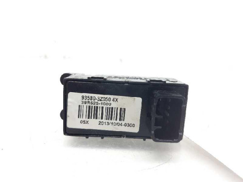  MANDO ELEVALUNAS TRASERO DERECHO HYUNDAI I40 (VF) 