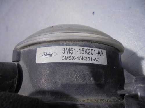 FARO ANTINIEBLA DERECHO Ford FOCUS BERLINA (CAP) 