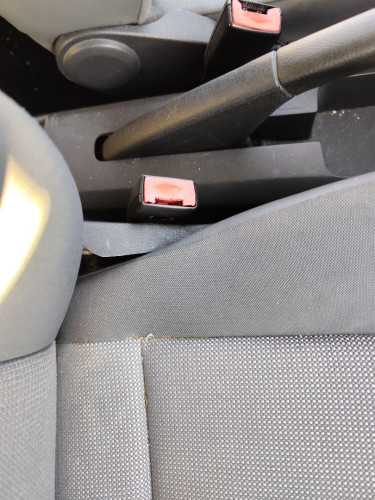 ENGANCHE CINTURON DELANTERO DERECHO Seat CORDOBA BERLINA (6L2) 