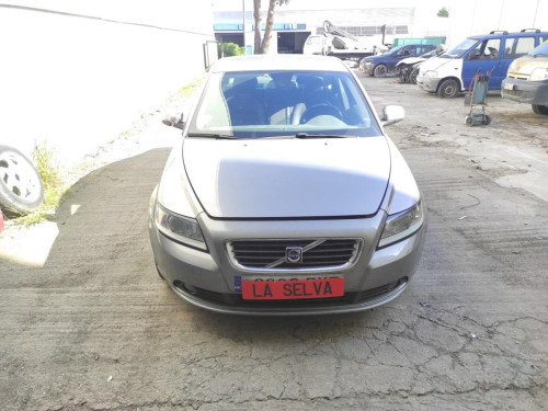 VOLVO S40 BERLINA — автомобиль-донор на запчасти 