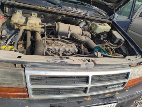  REJILLA DELANTERA CHRYSLER VOYAGER GS 