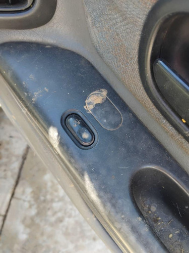 MANDO ELEVALUNAS DELANTERO DERECHO Renault Laguna (B56)(1994->) Renault Laguna (B56)(1994->) 