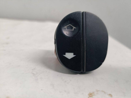  MANDO ELEVALUNAS DELANTERO DERECHO Ford 