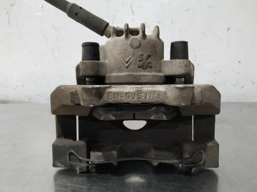  PINZA DE FRENO DELANTERA IZQUIERDA 