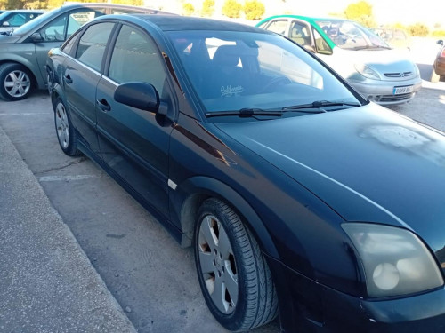 OPEL VECTRA C BERLINA — vehículo donante para recambios 