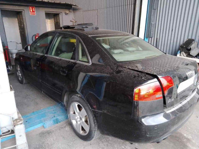 AUDI A4 BERLINA (8E)