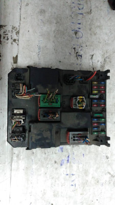 CAJA RELES / FUSIBLES, PEUGEOT, 307 BERLINA (S2)