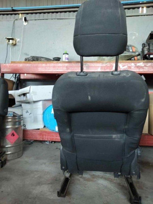 ASIENTO DELANTERO DERECHO