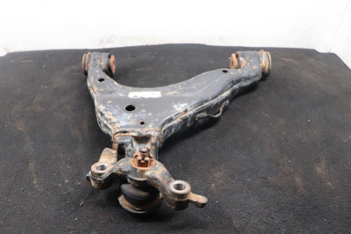 BRAZO SUSPENSION INFERIOR DELANTERO DERECHO Toyota LAND CRUISER (J12) 