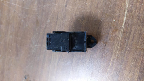 MANDO ELEVALUNAS TRASERO DERECHO LAND ROVER FREELANDER (LR2) 