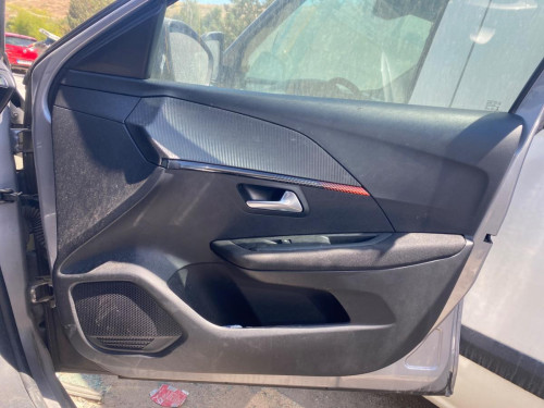 GUARNECIDO PUERTA DELANTERA DERECHA PEUGEOT 208 (P2) 
