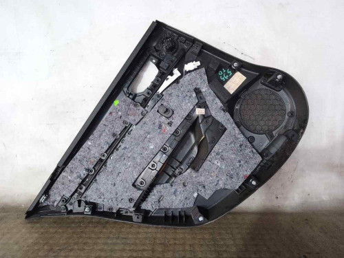GUARNECIDO PUERTA TRASERA DERECHA RENAULT MEGANE IV SPORT TOURER 