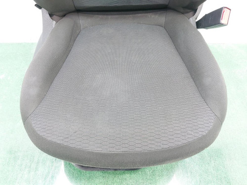 ASIENTO DELANTERO DERECHO OPEL CORSA E 