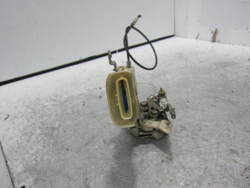  CERRADURA PUERTA DELANTERA IZQUIERDA, TOYOTA, YARIS (NCP1/NLP1/SCP1) 
